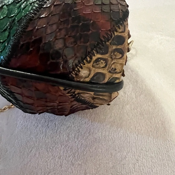 💚italmoda FIRENZE -CARACAS Multicolor Python-Texture Chain Shoulder Bag🩷 - Picture 9 of 16